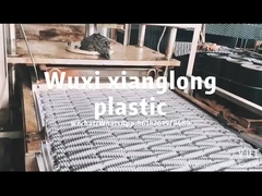 キングスン冷却塔のフィルム詰め