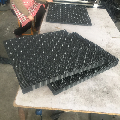 750X2000mm堅いポリ塩化ビニールの冷却塔はCF750盛り土媒体の冷却塔を満たす