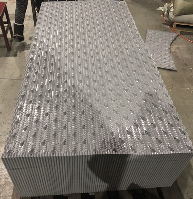 750X2000mm堅いポリ塩化ビニールの冷却塔はCF750盛り土媒体の冷却塔を満たす